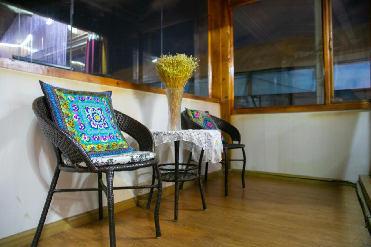 Shangri-La King Gesar Guesthouse Εξωτερικό φωτογραφία
